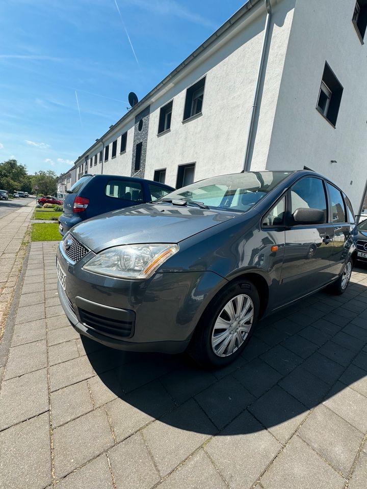 Auto Ford Focus C MAX in Essen