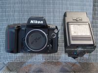 Analoge Kamera Nikon F90X mit Blitzlicht Saarland - Kleinblittersdorf Vorschau