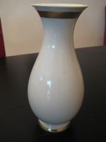 Runde, bauchige Fürstenberg Blumenvase, ein sehr edles Porzellan Nordrhein-Westfalen - Moers Vorschau