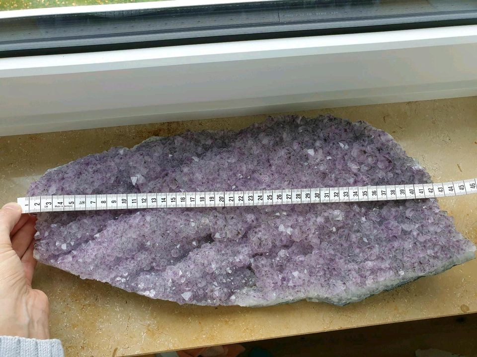 Ametyst Druse Bergkristall Druse in Rohr Mittelfr.