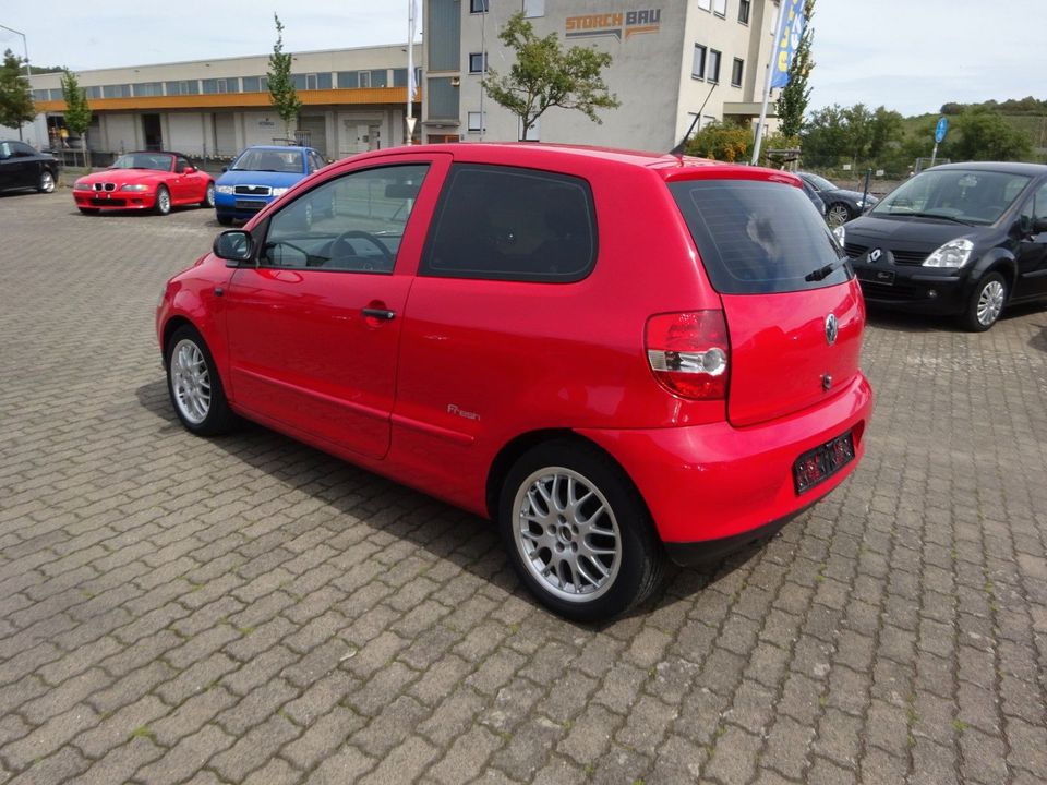 Volkswagen Fox 1,2i Euro4 Tüv neu Alu BBS  Klima Tiefer in Würzburg