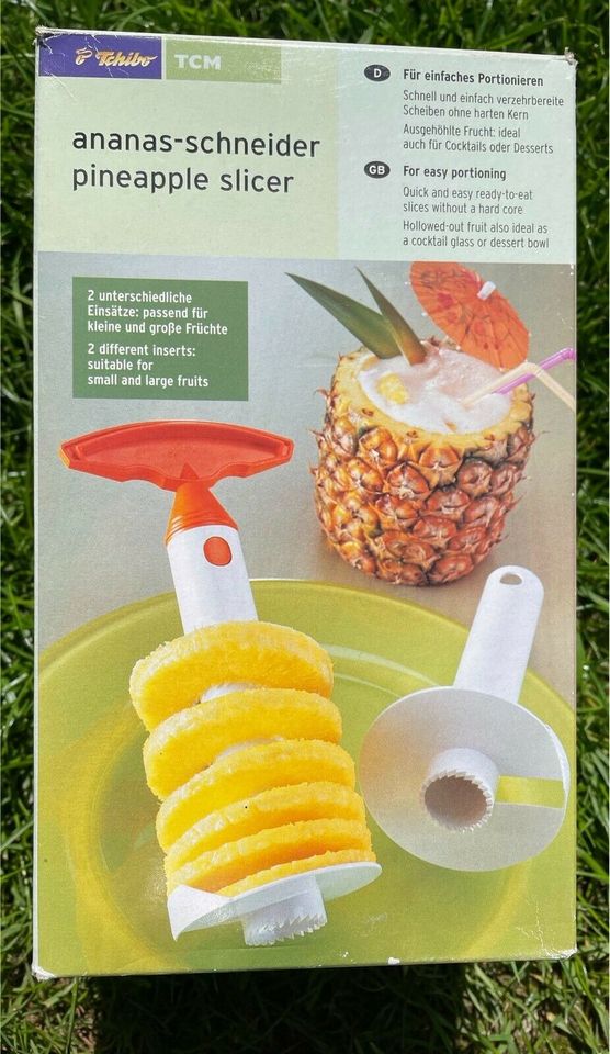 TCM Tchibo Küchenhelfer Ananas-Schneider in Originalkarton in Höxter