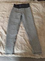 Boom Booty Gr. M in grau/creme, top Niedersachsen - Jever Vorschau