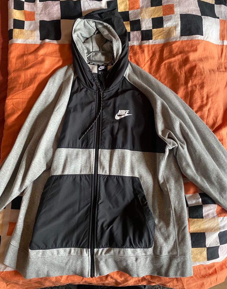 Nike Sweatjacke Herren 2XL in Baden-Württemberg - Nürtingen | eBay  Kleinanzeigen ist jetzt Kleinanzeigen