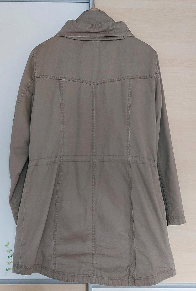 Übergangsjacke Parka Damen 40/L beige in Osnabrück