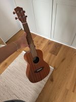 Ukulele (eine Seite kaputt) Kiel - Mitte Vorschau