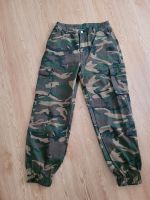 Cargo Jeans mit Camouflage Muster Baden-Württemberg - Küssaberg Vorschau