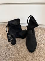 Neu s.Oliver black Label Stiefelette Velours Leder Optik schwarz Hessen - Stadtallendorf Vorschau