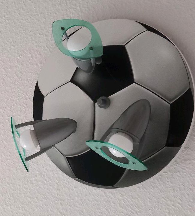 Kinderzimmerdeckenlampe Fußball in Naumburg (Saale)