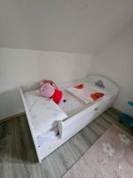 Kinderbett mit Matratze und Latenrosst Nordrhein-Westfalen - Preußisch Oldendorf Vorschau
