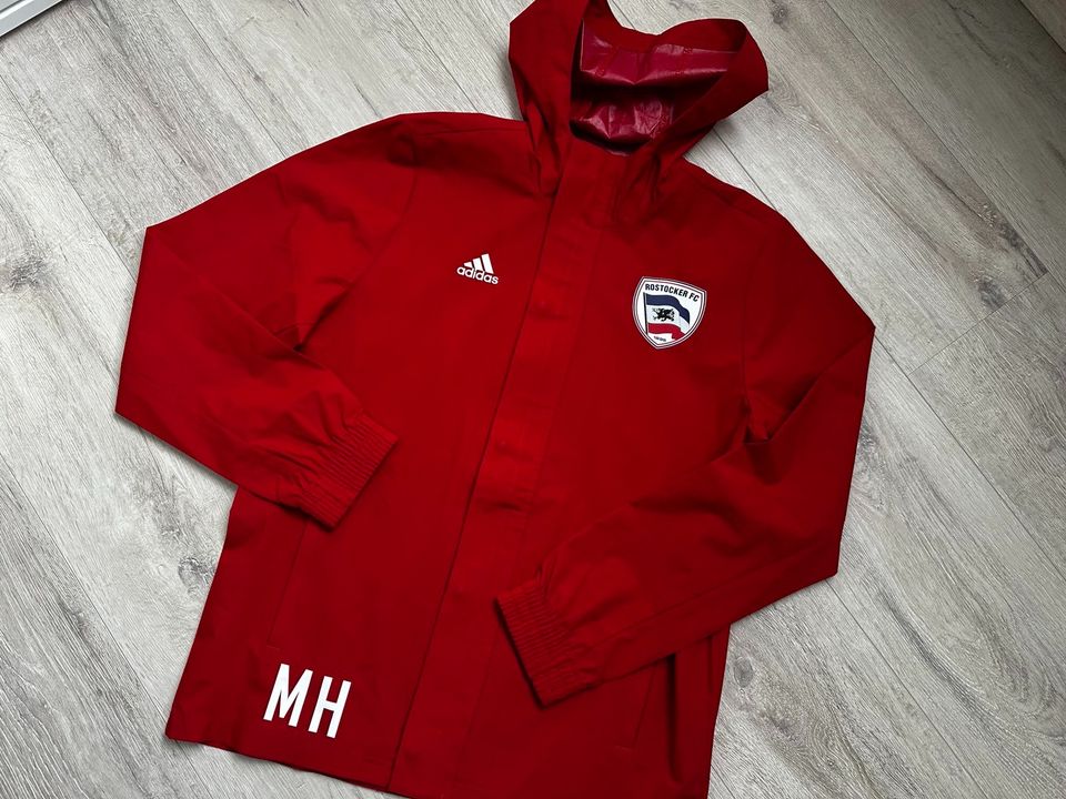 Adidas Fußball Jungen Regenjacke Gr.164 in Rostock