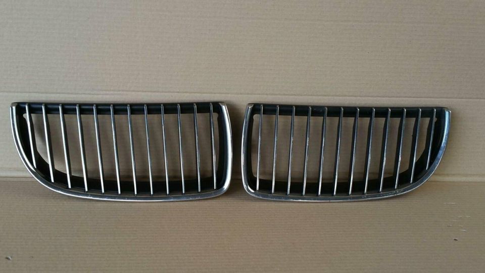 Nieren Gitter BMW 3er E90 E91 rechts links ab 05-08 | 7120010 in Koblenz