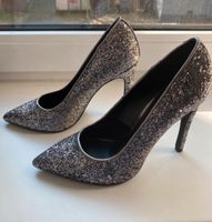 Another A High Heels Stilettos Silber Pailletten Gr. 36 Nordrhein-Westfalen - Herne Vorschau