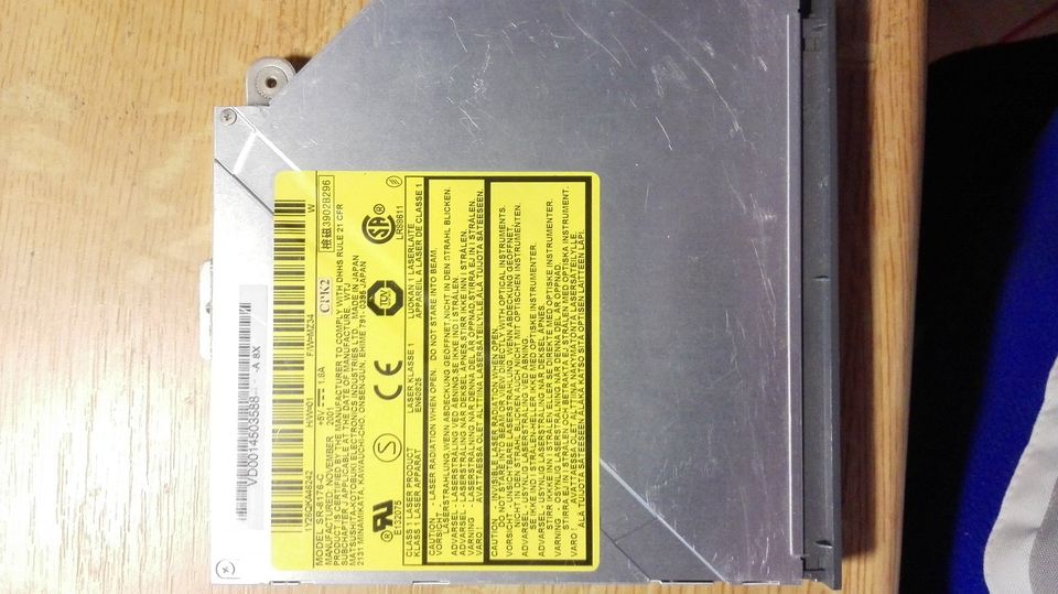 Panasonic SR-8176-C 8X/24X IDE/ATAPI Notebook DVD-ROM Drive in Berlin