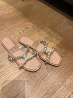 Zara Sandalen mit Perlen Hessen - Bensheim Vorschau