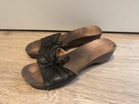 Clogs Holzlatschen schwarz Gr. 41 Nordrhein-Westfalen - Lemgo Vorschau