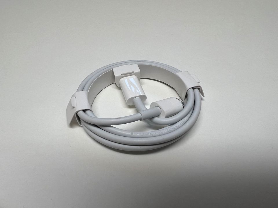 Apple Original Ladekabel USB C auf Lightning - Neu in Königswinter