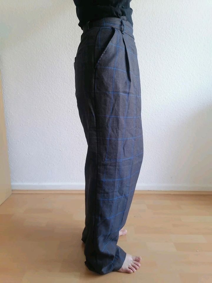 Eleganter Bürolook, ausgefallene Hose S Zara, graublau in Köln
