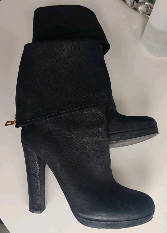  Prada Damen Stiefel Stiefeletten Gr.36 schwarz neuwertig  ! in Düsseldorf