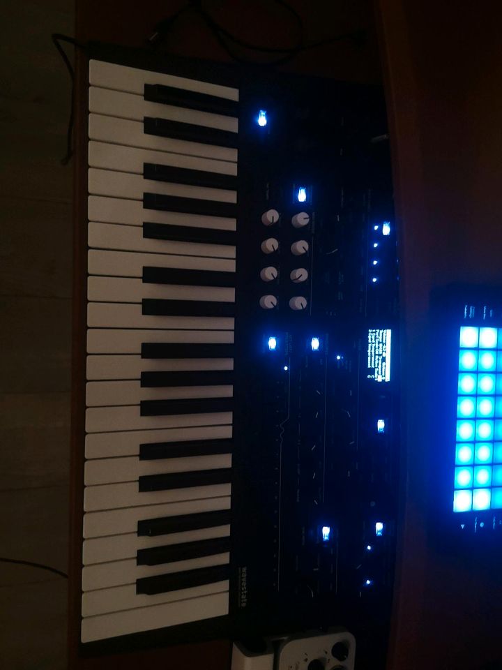 Korg Wavestate mk1 /Mk 2 / Se Instrukteur in Solingen