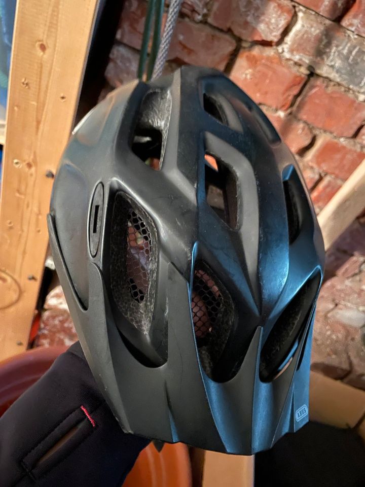 Kinder Fahrradhelm ABUS 53-58cm in Erfurt