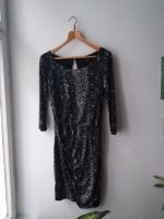 Midi Kleid langarm von Vila gerafft und mit Muster Gr. XS / 34 Berlin - Neukölln Vorschau