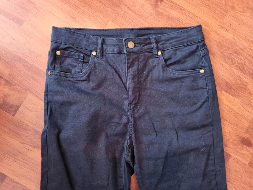 Schwarze Jeans von Heine in Neufahrn