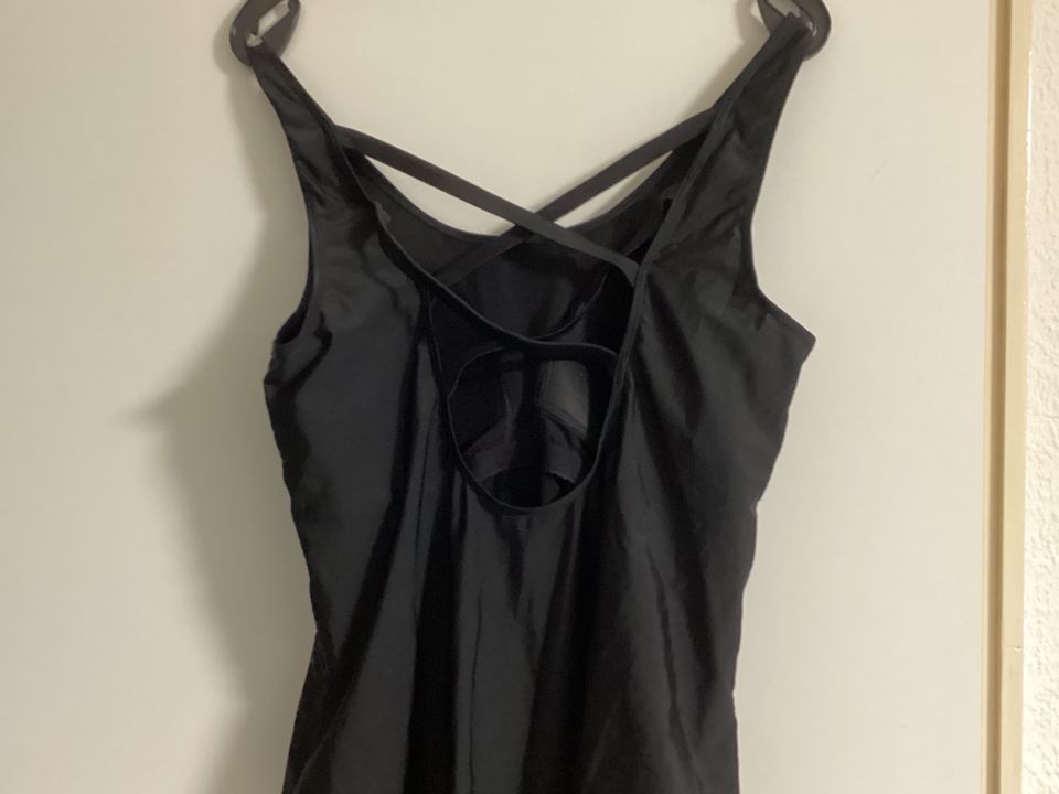 Damen Badeazug in Schwarz, Gr. 4XL, Fast wie Neu! in Bergenhusen