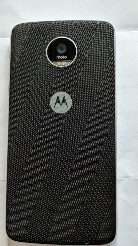 Smartphone motoz play in Stuttgart