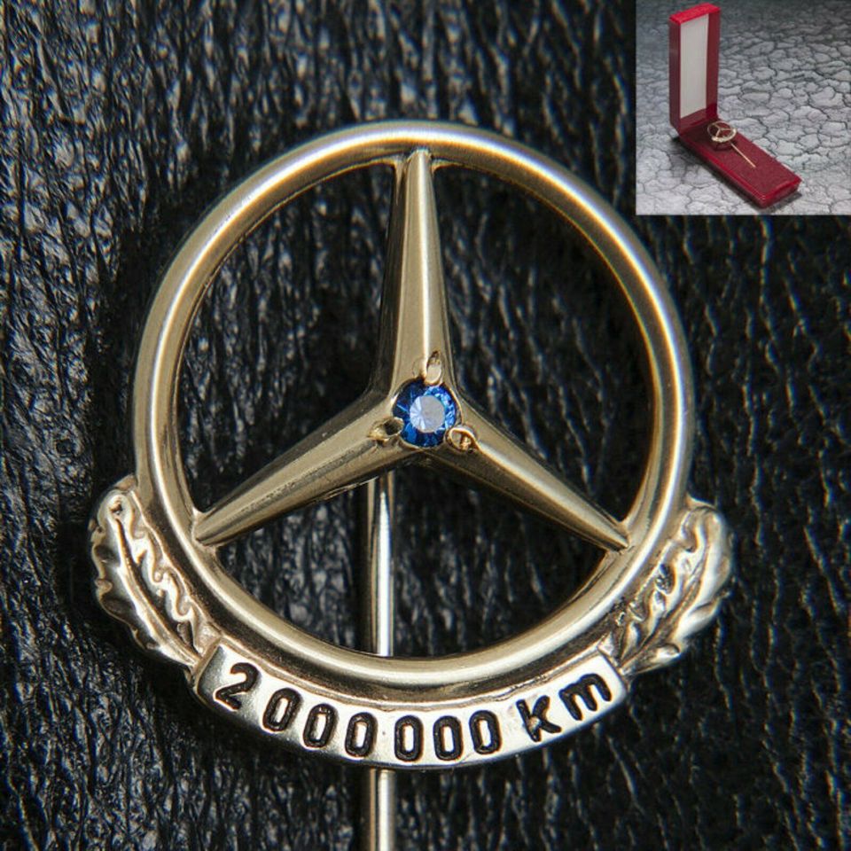 Polierter Mercedes Benz  333 8K Gold Pin 2000000 -  2.000.000 Km Neuwertig Top Versand DHL Händler Geschenk Echt in Igel