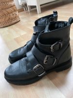 Boots Schnallen Leder Stiefeletten Bikerboots Hessen - Niestetal Vorschau