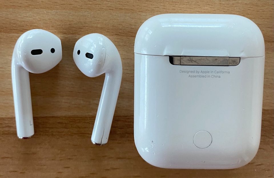 Original Apple AirPods in Immenstadt