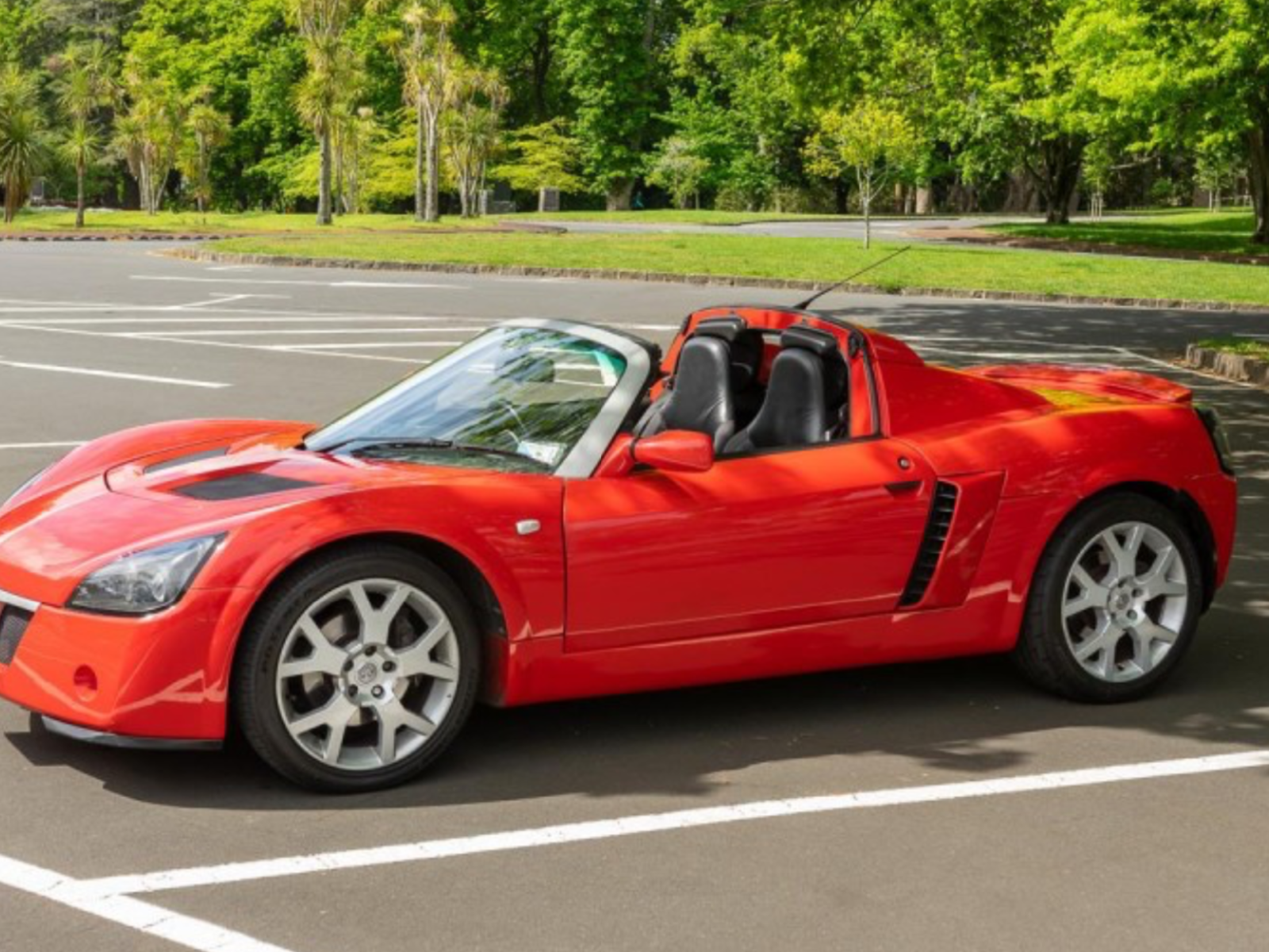 Abbildung des Autos Suche Opel Speedster Tur…