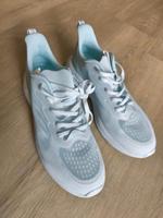 Sportschuhe wie neu gr 39,  weiche bequeme Sohlen Stuttgart - Stuttgart-Süd Vorschau