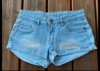 Jeansshort, kurze Hose, Hellblau, Gr. 36/38 Gr. M/L Frankfurt am Main - Nieder-Eschbach Vorschau