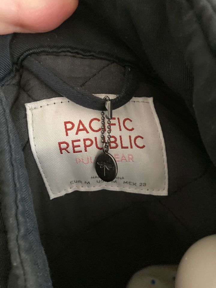 Steppjacke Banana Republic neu in Potsdam