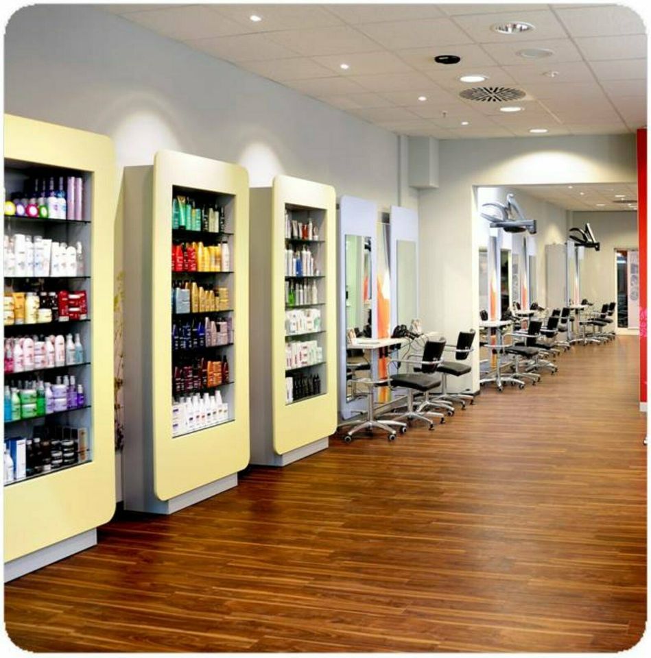 Friseur-Fachkräfte und Meister (m/w/d) in Stuttgart gesucht in Stuttgart