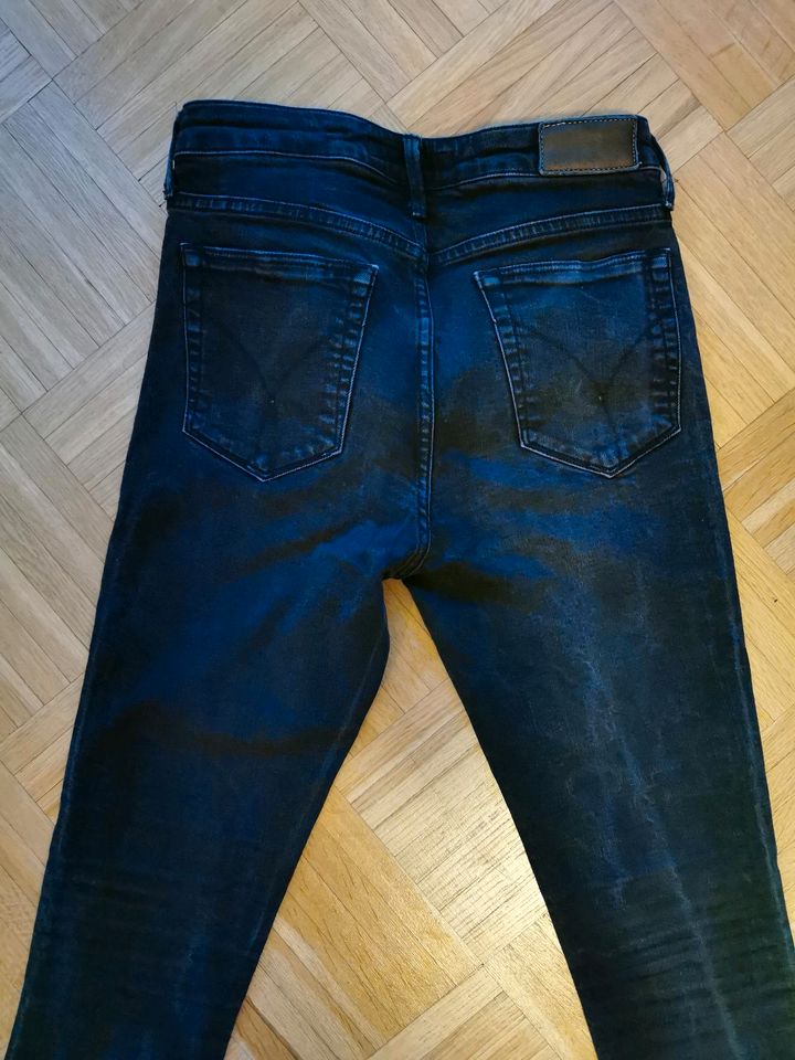 CALVIN KLEIN Jeans W27 L30 Röhrenjeans Skinny schwarz Gr. XS S in Marbach am Neckar