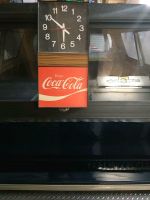 Vintage Cola Coke Wanduhr Werbung aus 1978 USA Diner Deko Vintage Kr. München - Brunnthal Vorschau