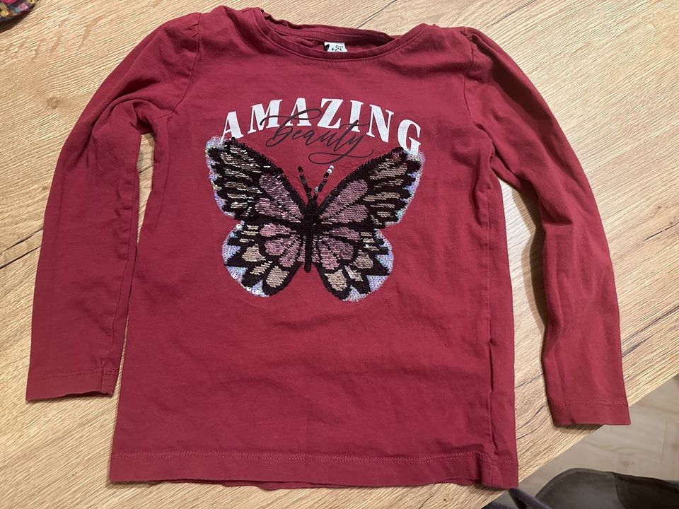 Wendepailletten Shirt Schmetterling 122 weinrot in Wiesbaden