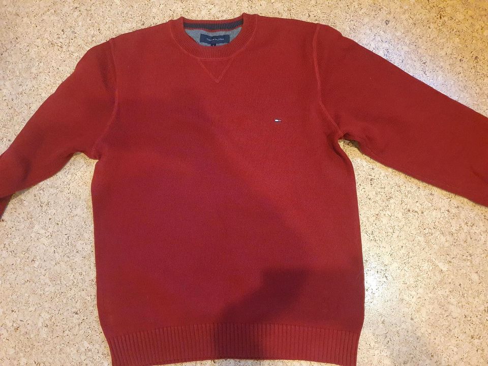 Tommy Hilfiger Pullover Gr. L rot in Burglauer