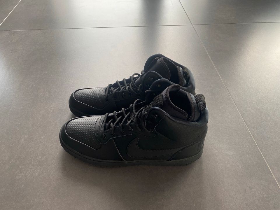 Nike Schuhe Court Borough Mid Neu in Ransbach-Baumbach