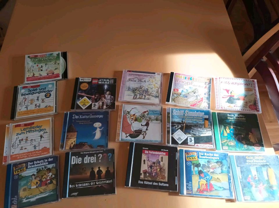 Ich biete verschiedene Kinderhörspiele, CDs und 2 Computerspiele in Aalen