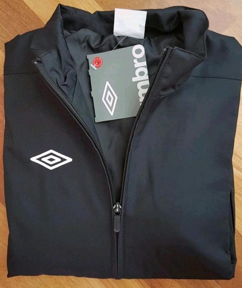 Umbro Jacke f Kinder in Bielefeld