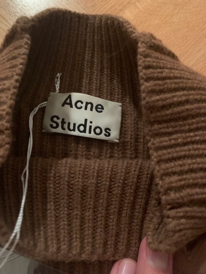 Acne Studios Pullover, Toffeebraun, Gr S, NEU mit Etikett in Berlin