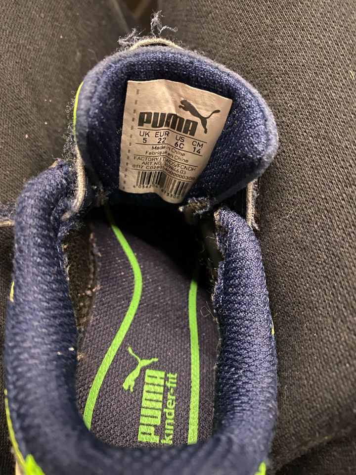 Puma Sneaker Turnschuhe Kinder Größe 22 in Reutlingen