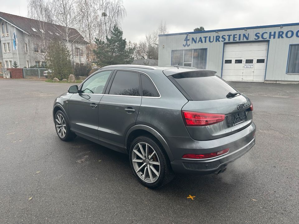 Audi Q3 Competition Sline 2,0T TFSI Kamera Navi LED WENIG KM in Eggersdorf