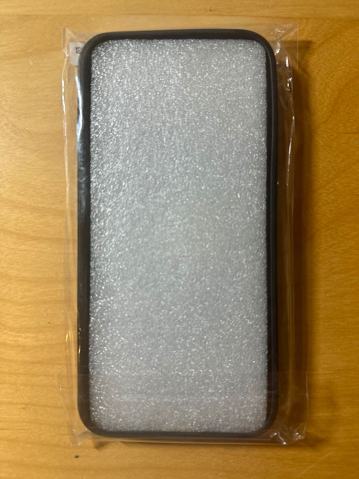 Case Cover Hülle für IPhone 15 Pro Max inkl. Aufsteller in Sachsenheim