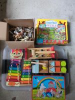 Spielzeug Paket Holzspielzeug/Puzzle/ Tiere Sachsen - Oschatz Vorschau
