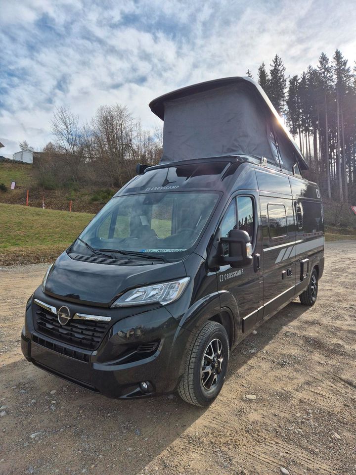 Pössl CamperVans am Rande der Allgäuer-Alpen mieten / Wohnmobil in Sulzberg